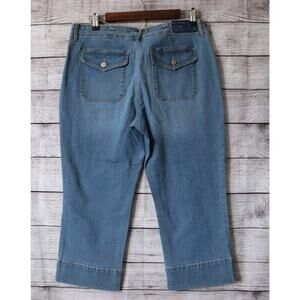 Bandolini Sz 6 Utility Relaxed Capri Light Wash Straight Leg Jeans